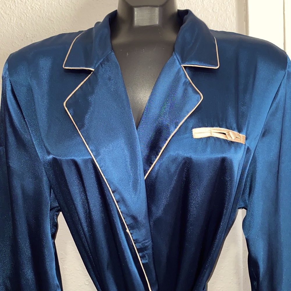 Jones New York Robe